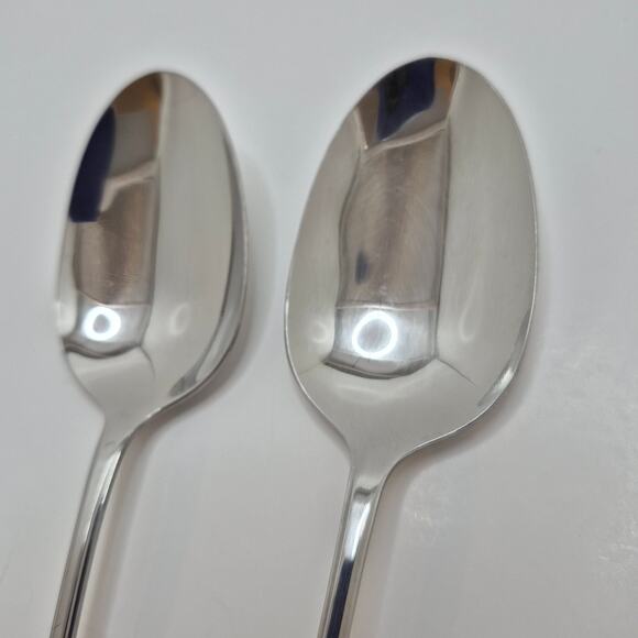 Oneida SSS Maestro St. Leger Vintage Serving Spoons Set of 2 Discontinued - Picture 3 of 16